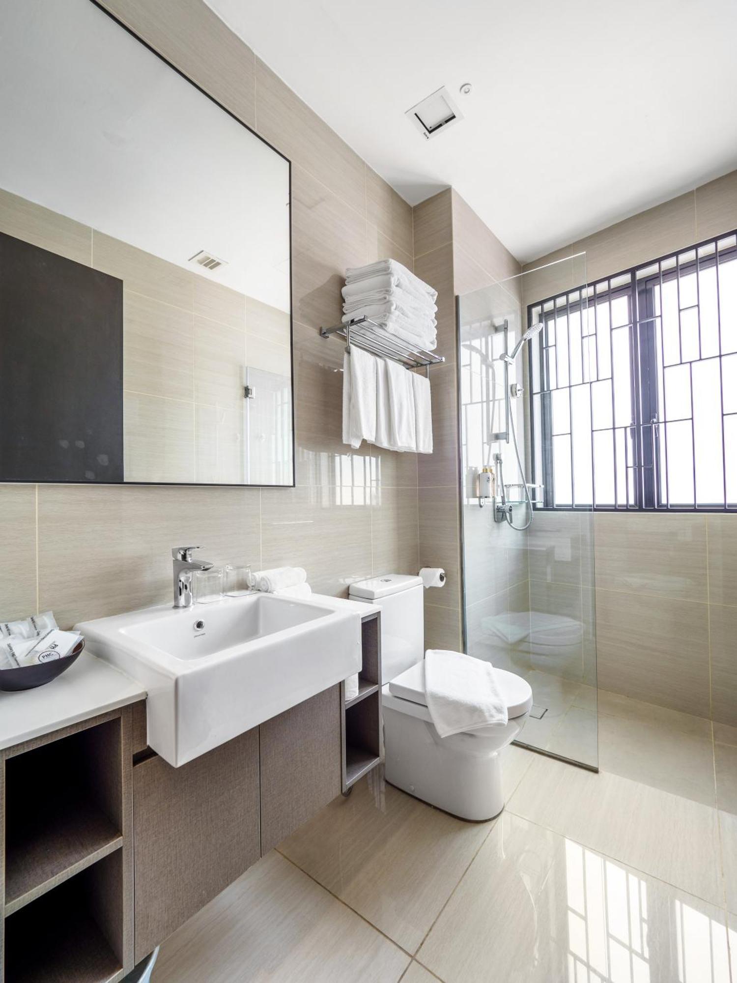Hutton Suite Hotel Managed By The Ascott Limited George Town Bagian luar foto